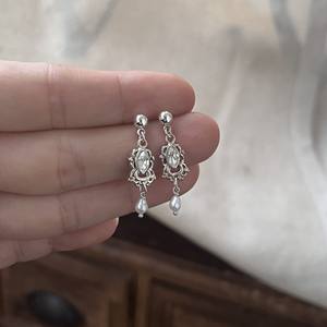 S925 Pure Silver Hollow Water Droplet Design Retro Light Luxury Zircon <b>Pearl</b> Tassel <b>Dangle</b> <b>Earrings</b> Niche Fashion Accessory - Product Image 5
