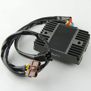 Regolatore di tensione raddrizzatore per <span class=keywords><strong>Piaggio</strong></span> GTV250 <span class=keywords><strong>MP3</strong></span> 400 GTS250 Carnaby 300 Cruiser X8 Beverly <span class=keywords><strong>500</strong></span> 250 XEvo GTS300 125 RL Tourer - Product Image 2