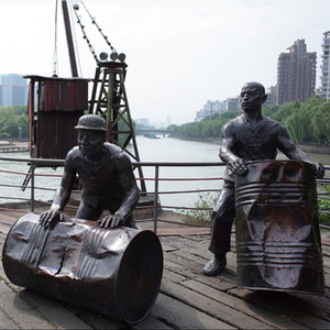 Bronzes représentant <span class=keywords><strong>des</strong></span> personnes, <span class=keywords><strong>des</strong></span> coutumes, <span class=keywords><strong>des</strong></span> porteurs, <span class=keywords><strong>des</strong></span> transporteurs de <span class=keywords><strong>quai</strong></span>, <span class=keywords><strong>des</strong></span> sculptures pour les places et les parcs, <span class=keywords><strong>des</strong></span> traditions et coutumes populaires, fabricant. - Product Image 4