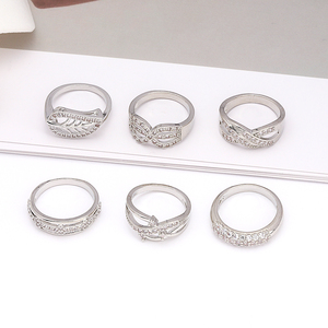 Jxx bagues de mode bagues de haute qualité à la mode prix de gros laiton plaqué platine Simple pour les femmes bague de fiançailles en or Zircon