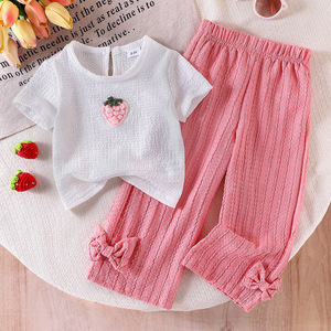 Ropa de Moda para Niña, Linda Camiseta de Manga Corta con Estampado de Fresa 3D, Pantalones Anchos con Lazos, Conjunto de 2 Piezas, Ropa Dulce para Niñas - Product Image 1