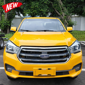 รถกระบะ EV TAGA ขับเคลื่อน 4 ล้อ ISUZU 4 ประตู 5 ที่นั่ง รถบรรทุกสินค้าฉงชิ่ง รถบ้านเคลื่อนที่ เบาะหนังสีเข้มเดี่ยว ล้อแม็ก R17 แบตเตอรี่ 77kWh ระยะทางวิ่ง 501-600 กม. - Product Image 1