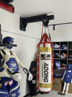 Support mural pour sac de boxe en acier MMA avec rail de suspension et poulie, personnalisable avec logo