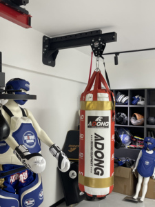 Steel MMA Boxing <strong>Bag</strong> Rack <strong>Wall</strong> Mounted <strong>Punching</strong> <strong>Bag</strong> Rail Pulley Track Stand with Custom Logo - Product Image 2