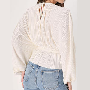 Fábrica personalizada 100% poliéster plets fruncido cuello en V espalda cuello cadena tops para mujeres elegantes damas - Product Image 2