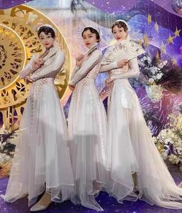 Robe de créateur Maxi pour femme, manches longues, élégantes, blanches, avec strass, pour les soirées en <span class=keywords><strong>club</strong></span>, les spectacles de danse Drag <span class=keywords><strong>Queen</strong></span> Stage - Product Image 2