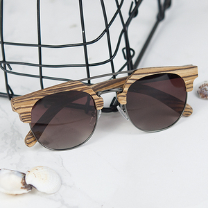 Gafas <span class=keywords><strong>de</strong></span> Sol <span class=keywords><strong>de</strong></span> Madera Estilo <span class=keywords><strong>Verano</strong></span> BOBO BIRD Recicladas, Montura Dorada, <span class=keywords><strong>Lentes</strong></span> <span class=keywords><strong>de</strong></span> Alta Calidad con Madera <span class=keywords><strong>de</strong></span> Zebra, Gafas <span class=keywords><strong>de</strong></span> Playa, Regalo Perfecto - Product Image 4