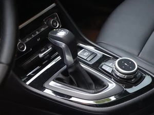 Auto Usado <span class=keywords><strong>BMW</strong></span> Serie 2 <span class=keywords><strong>218i</strong></span> 2015-2018 Sedán con Asientos de Cuero, Transmisión Automática, Volante a la Izquierda, Cámara Trasera de 360° - Product Image 2