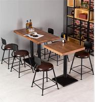 Retro Industrielles Metall-Essgruppe für Fast Food, Café und Restaurant – Holz-Esstisch- und Stuhlsets