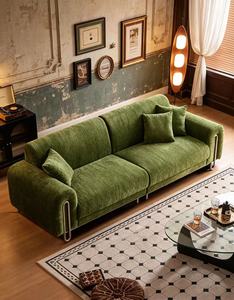 Sofá de Terciopelo Verde de Tres Plazas con Patas de Metal, Estilo Moderno de Mediados de Siglo, Respaldo Acolchado, Muebles para Sala de Estar - Product Image 5
