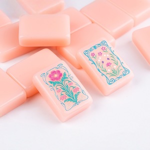 Tuiles de Mahjong américaines en acrylique rose monocouche, jeu de société à manier, coffret cadeau pour la maison, jeu de Mahjong de style américain - Product Image 2