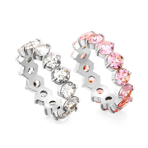 แหวนเพชรทรงเรขาคณิตสำหรับผู้หญิง ชุบทอง 18k ประดับเพชรแบบฝังขอบ เหมาะสำหรับใส่ทุกวัน - Product Image 2