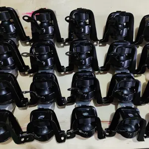 梅赛德斯-奔驰原始设备制造商1242401717 1242400317 2012404017的高质量备件发动机支架 - Product Image 2