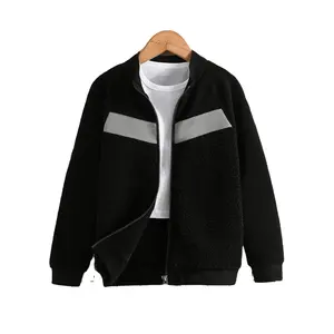 थोक प्रत्यक्ष बिक्री बच्चों के शीतकालीन जैकेट बच्चों के गर्म कपड़े बच्चों लड़कों के शीतकालीन कोट बच्चों के लिए काला कोट