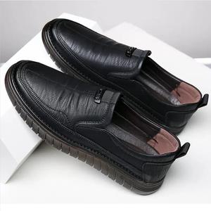 รองเท้าโลฟเฟอร์หนังผู้ชาย สไตล์ลำลองสำหรับฤดูใบไม้ผลิ แบบสวม พื้นยาง ระบายอากาศได้ดี ส้นเตี้ย ไซส์ใหญ่พิเศษ 48 - Product Image 1