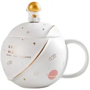Atacado embalagem de chá de leite copos bonitos-Caneca de café astronauta fofa com desenhos, feita de cerâmica, com tampa, embalagem para presente