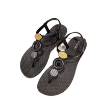 Sandales tongs pour femmes, nouveau style, design tendance, talon plat, respirantes, antidérapantes, confortables, plage, vacances d'été