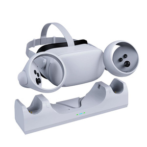 แท่นชาร์จคอนโทรลเลอร์ Oculus Quest 2 VR พร้อมแบตเตอรี่แม่เหล็กสำหรับคอนโทรลเลอร์ชุดหูฟัง VR - Product Image 1