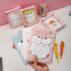 Carnet de notes mini format A5 avec couverture en peluche douce et moelleuse, mignon et kawaii, avec des animaux de dessin animé, pour enfants, étudiants, école - Product Image 2