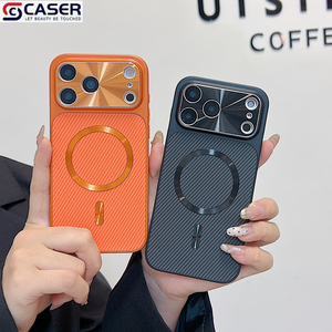 Coque de Téléphone Rigide en PC Aimantée en Fibre de Carbone de Haute Qualité se Transformant Instantanément pour iPhone Séries 17 16 15 - Product Image 3