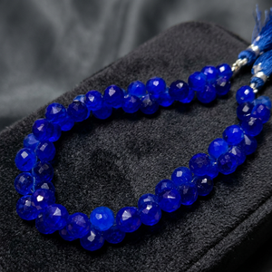 Collier de perles en cristal bleu facetté, style religieux, pierres bleues rondes polies, bijoux de la marque Rozrincrystals.com du Gujarat - Product Image 2