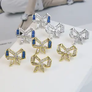Schmetterling Plattierung Licht Luxus-Design Sinnes-Rein silberne Ohrstöpsel für Damen