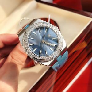 Reloj de lujo de diseñador de primera categoría, con diamantes incrustados, de cuarzo, resistente al agua, hecho a medida, de acero inoxidable con cristal de zafiro. - Product Image 1