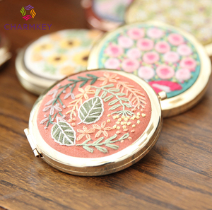 Chất Lượng Cao Ưa Thích Tự Làm Thêu Kit Nhỏ Trang Điểm Gương Thủ Công Với Thêu Chủ Đề Và Kim Tất Cả Các Phụ Kiện - Product Image 4