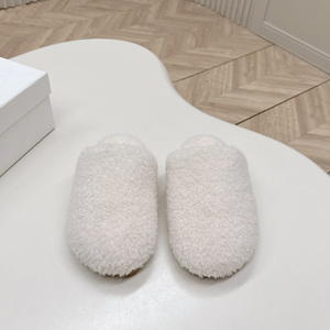 Luxury Winter Wool Slippers Women Soft Fur Half Slippers Cozy Warm Indoor Outdoor Fashion Flat Mule <b>Slides</b> Casual Shoes - Product Image 1