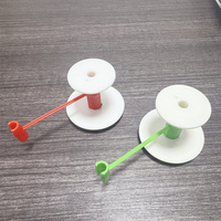 Creatieve YUMO Plastic Handmatige Kokosnootboor & -pons met ingebouwde rietjesclip voor verse Thaise kokosnoten