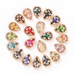 Hebillas de aleación con diamantes de imitación en forma de lágrima, accesorios de joyería DIY, estilo retro hueco, acabado chapado multicolor - Product Image 1