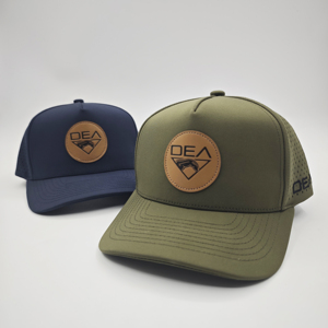 Casquette de golf Elite 5 panneaux avec patch en cuir personnalisé, faible MOQ, logo gravé au laser OEM, profil structuré moyen, accessoire sportif classique - Product Image 5