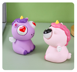 Juguete antiestrés de <span class=keywords><strong>unicornio</strong></span> alado pequeño con ojos saltarines y rebote rápido para aliviar el estrés - Product Image 2