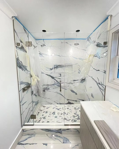 Porte de <span class=keywords><strong>douche</strong></span> en verre italien de luxe de haute qualité avec porte-serviettes Écran de baignoire pivotant populaire pour salle de bain - Product Image 6