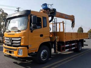 Camión grúa de brazo recto de 8 toneladas de fácil operación, grúa autocargable de 10T para logística urbana - Product Image 4