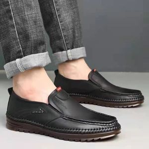 Mocasines de Cuero para Hombre, Punta Redonda, Sin Cordones, Transpirables, Suela de Goma, Zapatos Casuales de Negocios - Product Image 3