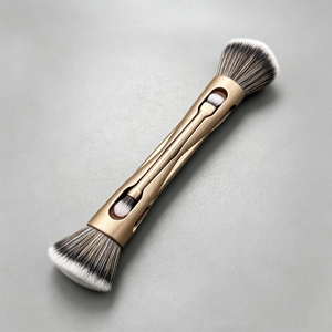 Ensemble de pinceaux de maquillage magnétiques 10-en-1, poils synthétiques sans cruauté, pinceau correcteur avec étui de voyage personnalisé - Product Image 4