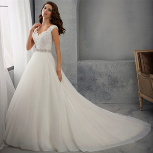 A-Line Lace Wedding Dress V-Neck Natural Waist Ivory White Polyester Fiber Simple Style Bridal Gown - Product Image 4