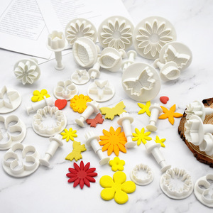 Nhựa 33pcs fondant bánh <span class=keywords><strong>cookie</strong></span> pit tông cắt Sugarcraft hoa lá bướm hình trái tim trang trí khuôn dụng cụ tự làm - Product Image 1
