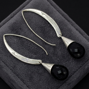 Pendientes de gota de agua de ónix negro chapados en plata Art Palace, pendientes colgantes vintage con engaste de bisel para mujer - Product Image 2