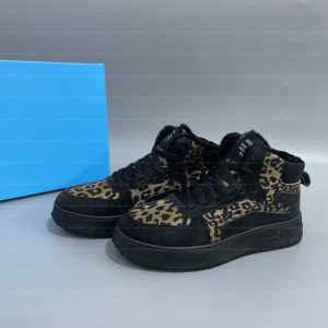 Chaussures de marche d'extérieur chaudes et décontractées pour l'hiver avec des chaussures décontractées pour femmes moelleuses, confortables et de haute qualité - Product Image 2