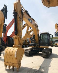 Excavadora sobre orugas Caterpillar 315D usada de alta calidad, importada de Japón, precio bajo, buenas condiciones, caja de cambios de motor central, Stock de Shanghai - Product Image 3