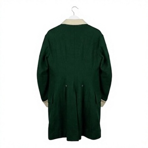 Manteau long double boutonnage vert d'inspiration historique avec revers contrastants et boutons en étain, style uniforme de garde - Product Image 2