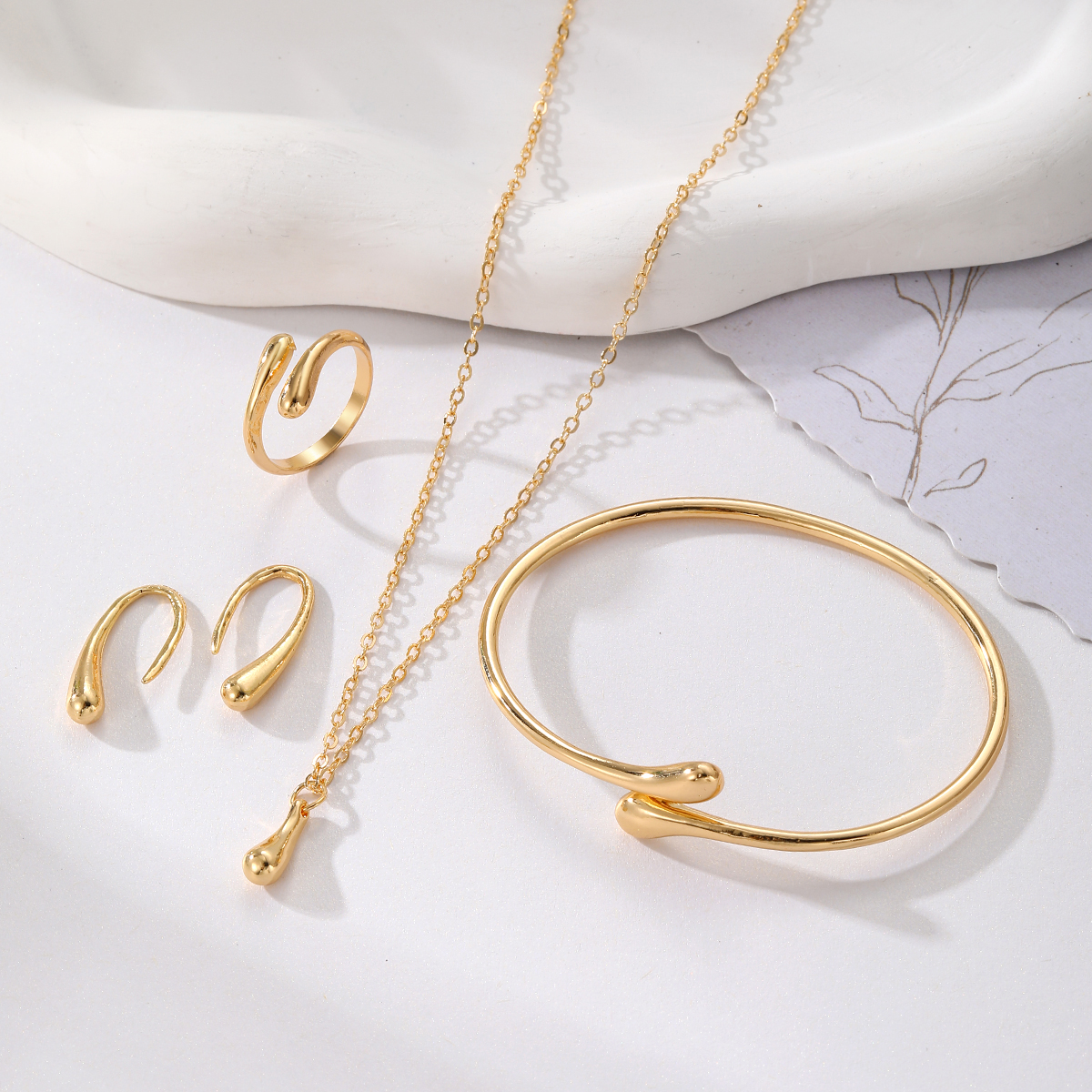 Silver Water Drop Women's Jewelry Set: Necklace \u0026 Earrings