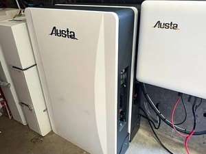 Sistema de Almacenamiento de Energía en Batería Híbrido de 10kW Au Sta con Puerto de Comunicación CAN y Contenedor de Refrigeración por Aire Modelo 95033 C - Product Image 3