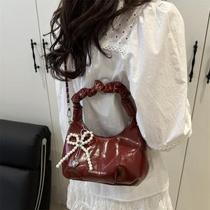 Bolso de Mano Plegable para Mujer con Lazo, Textura de Dumpling, Cadena para Hombro y Cierre de Cremallera, Venta al Por Mayor del Fabricante 2025 - Product Image 3