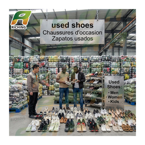 Zapatos <span class=keywords><strong>de</strong></span> <span class=keywords><strong>Marca</strong></span> <span class=keywords><strong>de</strong></span> Diseñador Usados al por Mayor, Calzado <span class=keywords><strong>de</strong></span> Cuero para Hombre <span class=keywords><strong>de</strong></span> Segunda Mano <span class=keywords><strong>de</strong></span> <span class=keywords><strong>Marca</strong></span> <span class=keywords><strong>de</strong></span> Grado A, Calzado <span class=keywords><strong>de</strong></span> <span class=keywords><strong>Marca</strong></span> <span class=keywords><strong>de</strong></span> Ocasión - Product Image 1