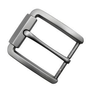 Nouvelles boucles de ceinture décontractées en alliage de zinc de style coréen pour hommes et femmes - Product Image 1