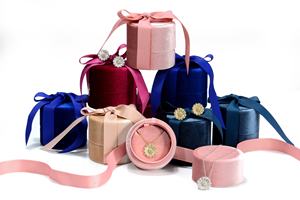 Rosa romantico bella rotonda regalo contenitore di monili con lo stesso colore del nastro - Product Image 6