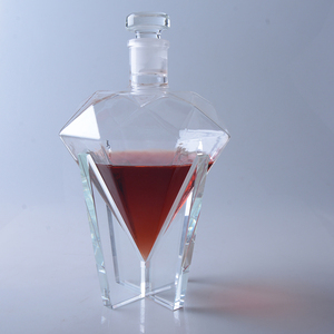 Decantador de whisky en forma de diamante moderno de 750ml Vidrio de borosilicato eco-sostenible Vino/licor de alta transparencia Diseño ecológico - Product Image 2